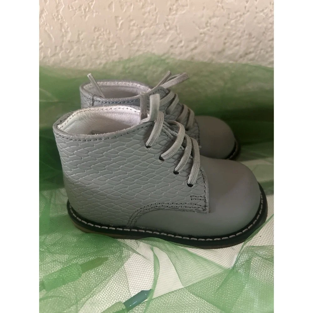 Cute! JOSMO Walker Unisex Baby Walking Shoes Size 3.5 Genuine Leather Gray